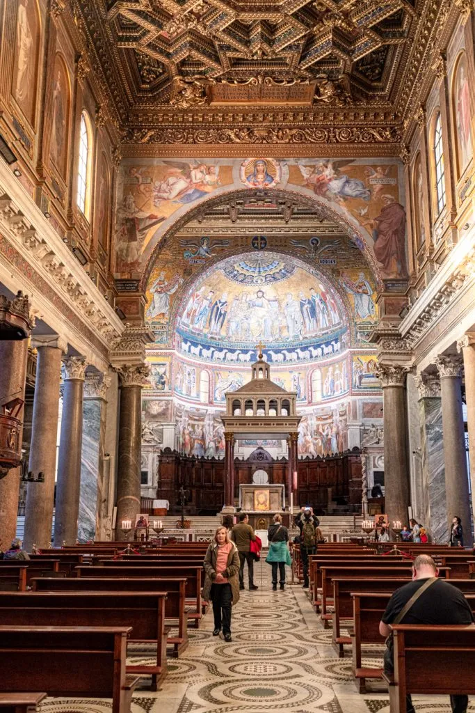 apse of basilica of santa maria in trastevere rome with mosaics