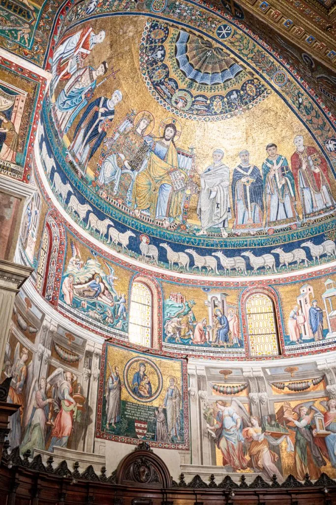 mosaics inside the basilica of santa maria in trastevere, one of the best things to do in trastevere rome