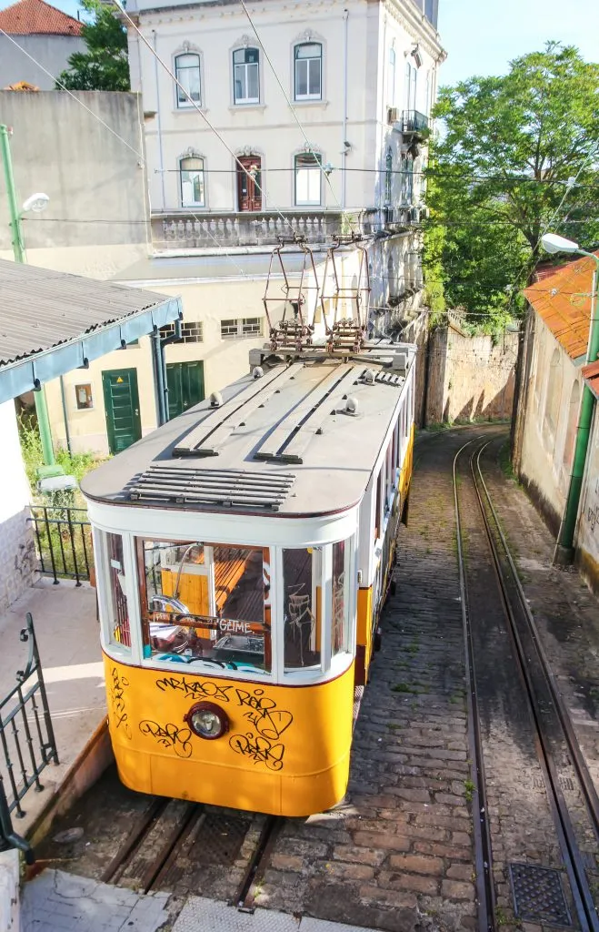 lavra funicular, one of the best lisbon hidden gems to visit