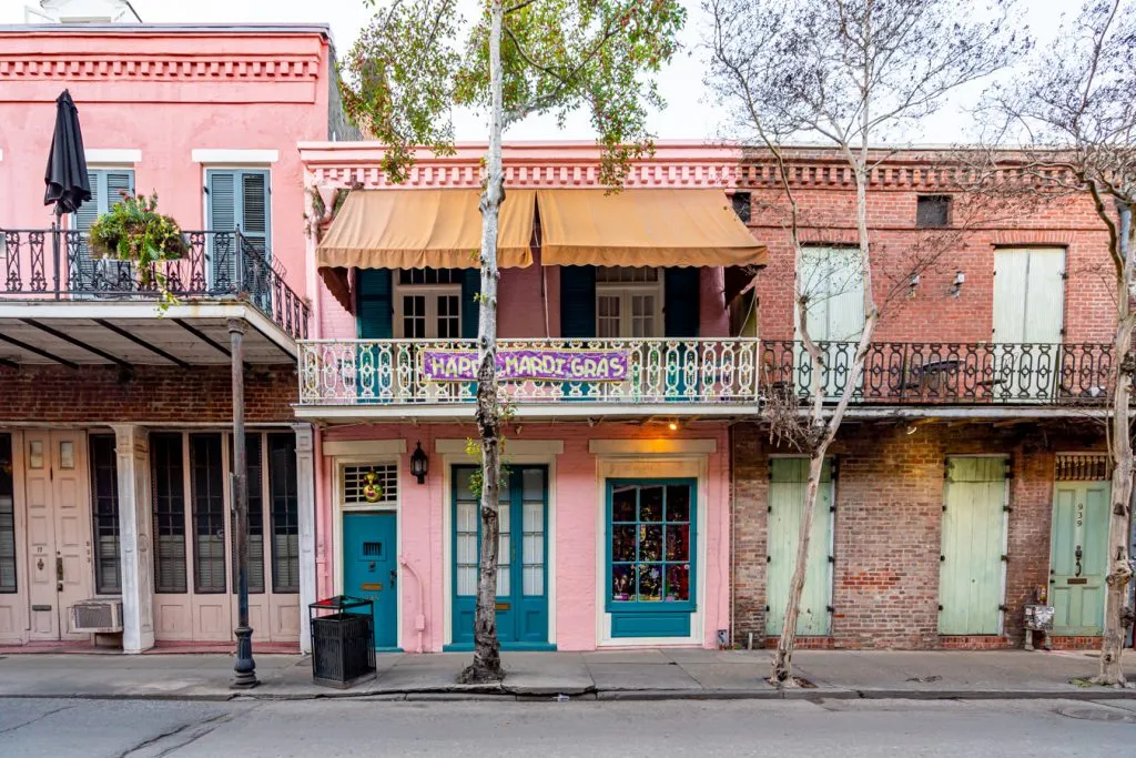 colorful building facades in the new orleans french quarter