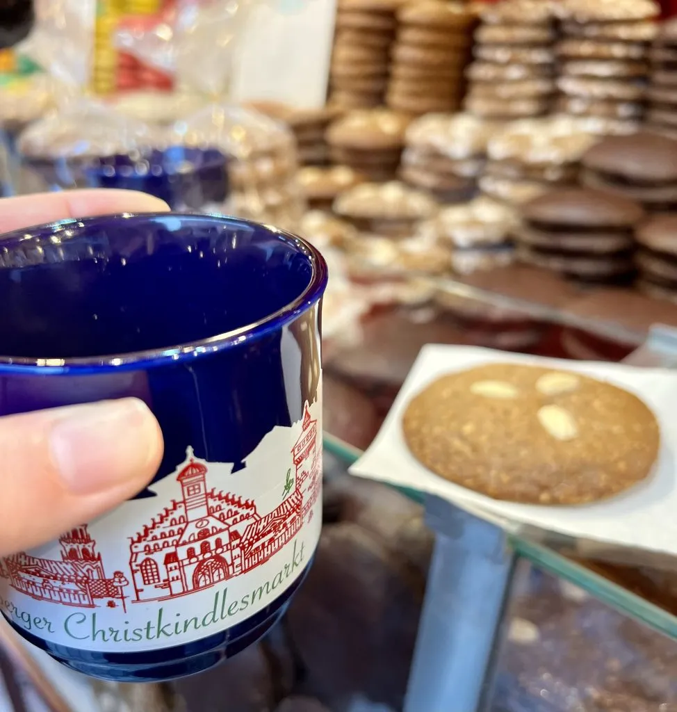 lebkuchen and gluhwein at the nuremberg christmas market